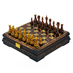 Шахматы с инкрустацией и фигурами из янтаря 30х30 см