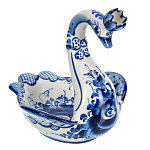 0072901 ГЖЕЛЬ Конфетница Лебедь малый в коб 20*14,5*14 см