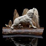 Скульптура из бивня мамонта "Волк"