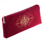 -2090000013634 Очечник тк.бархат Мод 395 Рис 1567 А разм 8*18*1 /тк.бархат бордовый /4.23.14/