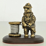 0021957 Бронза Скульптура "Медведь-энергетик" подст.дерево