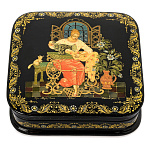 0061498-11*11  Лаковая миниатюра Палех ШКАТУЛКА "ШВЕЯ" Тейковцева