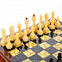 Шахматы деревянные из мореного дуба с янтарем, фотография 4. Интернет-магазин ЛАВКА ПОДАРКОВ