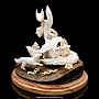 Скульптура из кости "Лиса на охоте", фотография 2. Интернет-магазин ЛАВКА ПОДАРКОВ