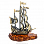 Статуэтка с янтарем "Корабль Фрегат", фотография 1. Интернет-магазин ЛАВКА ПОДАРКОВ