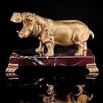 11135 Бронза Скульптура "Бегемот" на красном мраморе