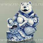 09315 Гжель Скульптура "Маша и медведь" Авт.Черновы Л.и В 