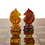 Шахматный стол с янтарными фигурами 80х80 см, фотография 4. Интернет-магазин ЛАВКА ПОДАРКОВ