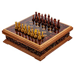Шахматы с инкрустацией и фигурами из янтаря 37х37 см