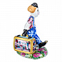 Статуэтка "Клоун с чемоданом". Гжель , фотография 2. Интернет-магазин ЛАВКА ПОДАРКОВ
