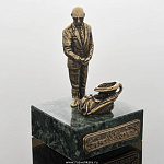 0019189 Бронза Композиция "Киса и саквояж" (448)