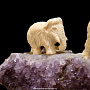 Скульптура "Два мамонта" (бивень мамонта, аметист), фотография 7. Интернет-магазин ЛАВКА ПОДАРКОВ