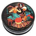 0050585/8*8см  Шкатулка лаковая миниатюра Холуй "Пряха"180