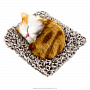 Игрушка из меха "Кошка на подушке", фотография 1. Интернет-магазин ЛАВКА ПОДАРКОВ