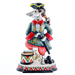 0051547 Гжель СИМВОЛ ГОДА Скульптура КРЫСА-ГВАРДЕЕЦ ЗЕЛЕНЫЙ МУНДИР