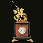 0032850 Златоуст ЧАСЫ "Георгий Победоносец" тумба в П/У Яшма