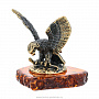 Статуэтка с янтарем "Орел", фотография 1. Интернет-магазин ЛАВКА ПОДАРКОВ