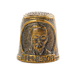 0036077 Сувенир НАПЕРСТОК АНТОН ЧЕХОВ  2*3см