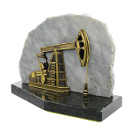 0033615 Бронза Статуэтка "НЕФТЯНАЯ КАЧАЛКА" (камень, бронза)  12*15см  (4.287.0) без капли
