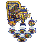 300146-Самовр Электрический "КУДРИНА" фоне  с сервизом на 6 персон подн.прям