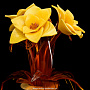 Сувенир "Цветы в вазе" (янтарь, оникс), фотография 2. Интернет-магазин ЛАВКА ПОДАРКОВ