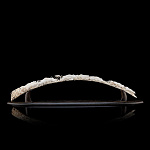 0053952 Бивень мамонта ЛЕСНАЯ ЖИЗНЬ на подставке 108*14,5*23см