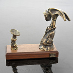 0017685 Бронза Штопор "Молоток и гвоздь" литье