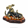 Статуэтка с янтарем "Кот и пес", фотография 1. Интернет-магазин ЛАВКА ПОДАРКОВ