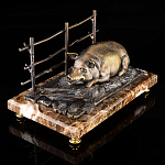 0060470 Нат.камень Скульптура "ХРЮША" Мрамор, латунь,