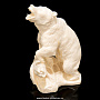 Скульптура из бивня мамонта "Медведь у бревна", фотография 3. Интернет-магазин ЛАВКА ПОДАРКОВ