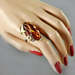 720050/8,86г  Серебро 925* КОЛЬЦО вст.Янтарь р/п