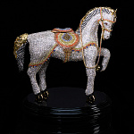 Лошадь Символ 2026 года. Статуэтка с хрустальными стразами "Конь"