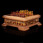 Шахматный ларец с фигурами из янтаря