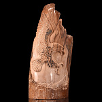 Скульптура (экран) из бивня мамонта "Орел с рыбой"