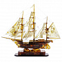 Скульптура из янтаря "Корабль", фотография 1. Интернет-магазин ЛАВКА ПОДАРКОВ