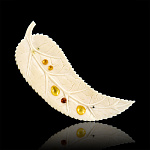 0074017 Бивень мамонта БРОШЬ ИВОВЫЙ ЛИСТОК ,янтарь 7,5*3,5 см