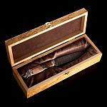 0053699/37*13*9см Кар.береза НОЖ Сувенирный в шкатулке дамаск, кожаные ножны