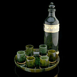 0052133/Ф Златоуст Набор Питейный (бутыль+6 рюмок+поднос) Нефрит позолота в П/У