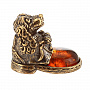 Сувенир с янтарем "Щенок в ботинке", фотография 2. Интернет-магазин ЛАВКА ПОДАРКОВ