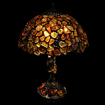 Настольная лампа из янтаря и бронзы