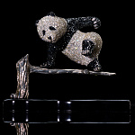 Статуэтка с хрустальными стразами "Панда"