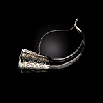 02042/АА/60*10см РОГ для вина с чеканкой Большой  Мельхиор, Рог Тура 