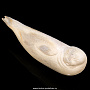 Скульптура из кости кита "Нерпа", фотография 4. Интернет-магазин ЛАВКА ПОДАРКОВ