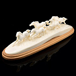 0048305/ВК Рог лося Композиция "Кони" малая  рог лося , подставка