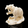 Скульптура из клыка моржа "Медведь с рыбой", фотография 3. Интернет-магазин ЛАВКА ПОДАРКОВ