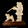 Скульптура из кости "Охотник с собакой", фотография 3. Интернет-магазин ЛАВКА ПОДАРКОВ
