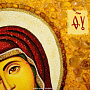 Икона янтарная "Троеручица" 30х40 см, фотография 4. Интернет-магазин ЛАВКА ПОДАРКОВ