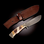 архив0052726 Оружие сувенирное Нож "Волк" булатная.сталь,рук-дерево,ножны кожа 