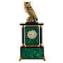 Часы настольные из малахита "Сова". Златоуст, фотография 1. Интернет-магазин ЛАВКА ПОДАРКОВ