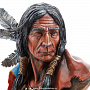 Деревянная резная скульптура "Бюст индейца". Высота 39 см, фотография 6. Интернет-магазин ЛАВКА ПОДАРКОВ